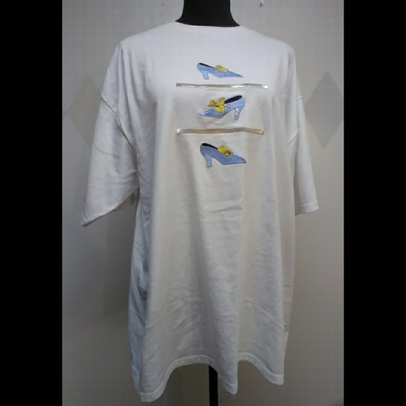 Elegant stylish shoes white t-shirt - Picture 1 of 10
